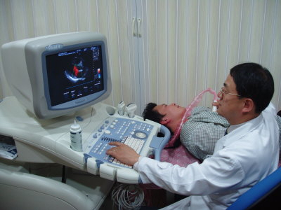▲ 심장혈관 질환을 조기 발견하기 위해선 심장초음파 검사, 운동부하 심전도 검사 등을 받아야 한다.