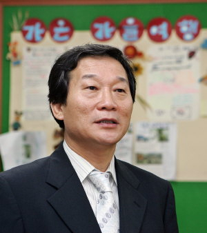 ▲ 30일 대구 남산동 가온학교에서 만난 최해룡 교사는 학교 부적응 학생들을 위한 대안학교가 꼭 활성화돼야 한다고 당부했다. 김태형기자 thkim21@msnet.co.kr