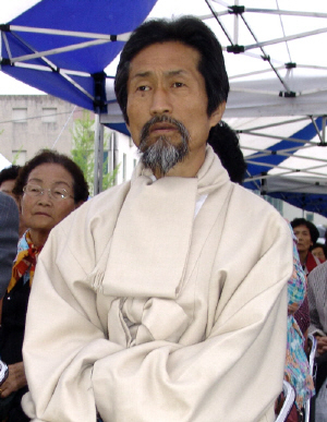 ▲ 23일 경산 농민 영농 발대식에 참석한 강기갑 의원.