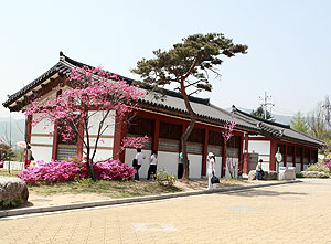 ▲ 부석사 주차장 화장실 전경.