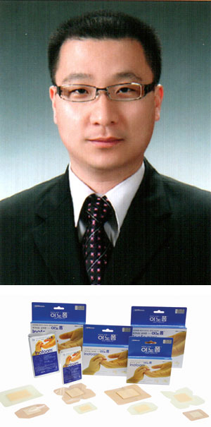 원바이오젠의 김원일 대표(위)와 개발제품