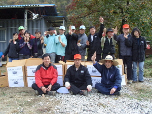 ▲ 상주 내서면 직원들은 휴경농지에 고구마를 심어 불우이웃들에게 선물하는 