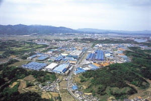 ▲ 경산지역 공단 입주업체들이 자동차부품, 기계, 전자 등으로 바뀌고 있다. 사진은 경산1산업단지(진량공단). 경산시 제공