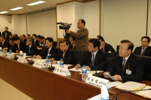 ▲ 24일 국회에서 전국 혁신도시 건설 간담회가 열렸다.