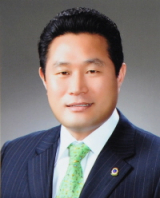 ▲ 문화체육부문 수상자인 권오섭 씨.