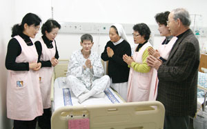 ▲칠곡가톨릭병원은 우수한 의료진과 각종 첨단 장비, 협진 등을 통해 칠곡 주민에게 최상의 의료서비스를 제공하기 위해 노력하고 있다. 칠곡가톨릭병원 제공