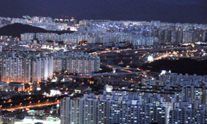 대구 주택가격이 3년간의 하락장을 마감하고 상승세를 보이기 시작했다. 이에 따라 내집마련이 필요한 실수요자들의 매수 여부와 시기에 대한 고민도 높아지고 있다. 대구의 대표적인 아파트단지인 상인지구 전경. 박노익기자 noik@msnet.co.kr
