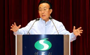 김관용 경북도지사가 상주지역 운전자들을 대상으로 강연을 하고 있다. 이홍섭기자