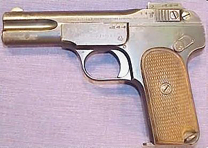 안중근 의사가 이토 히로부미를 사살할 때 쏜 벨기에제 브라우닝 M-1900.