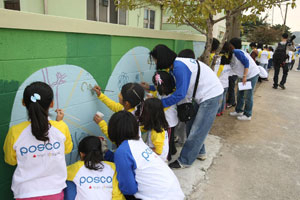Picture - 300 people including participants of 