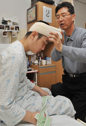 이한수(가명·52)씨는 벅찬 형편에 아들·딸이 큰병으로 줄줄이 병석에 드러누워 힘든 나날을 보내고 있다. 정운철기자 woon@msnet.co.kr