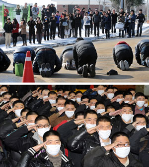 5일 대구 50사단에 새해 첫 입소한 신병들이 남문 앞에서 부모님께 큰절로 작별인사(위)를 한 뒤 신병교육대에서 교관으로부터 경례 동작을 배우고 있다. 김태형기자 thkim21@msnet.co.kr