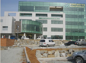 경산교육청이 갑제동 신축 청사로 이전, 8일부터 새 청사에서 업무를 보게 된다.