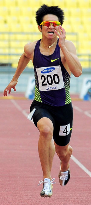 7일 대구스타디움에서 열린 제64회 전국육상경기선수권대회 남자 100m 준결승에서 10초23으로 31년 만에 한국 신기록을 세운 김국영이 결승에서 역주하고 있다. 성일권기자 sungig@msnet.co.kr