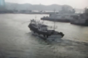 이달 1일 오전 5시 30분쯤 포항 동빈항을 출항하다 포항해경 포항파출소에 설치된 CCTV에 찍힌 55대승호 모습.