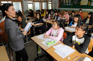 상서중학교가 운영 중인 초등학교 6학년 대상 선행 수업이 인근 초등생·학부모들로부터 좋은 평가를 받고 있다. 사진 우태욱기자 woo@msnet.co.kr