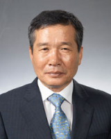 반기동 경일여고 교장