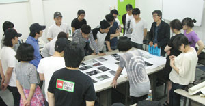 ▲타지역 학생 비율이 90%에 이르는 경일대 사진학과 수업 장면. 우수한 교수진과 체계적인 교육으로 명성이 높아지면서 전국에서 신입생이 몰려들고 있다.