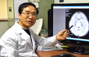 경북대병원 소아청소년과 권순학 교수는 지역사회에서 제 역할을 다하는 의사가 돼야 한다고 강조했다.
