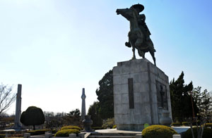 대구 효목동 망우당 공원에 있는 곽재우 장군 동상.
