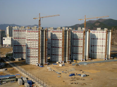 대구도시공사 죽곡청아람은 도로, 학교 등 생활편의시설을 두루 갖추고 있어 성서5차산단의 최구 주거배후단지로 각광받고 있다.