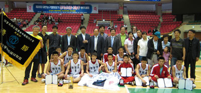 제36회 대한농구협회장기 전국남녀중고농구대회 남고부에서 우승한 계성고 선수단. 계성고 제공