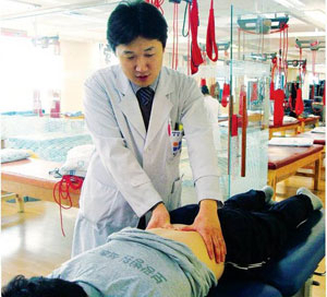 보광병원은 척추센터와 관절센터, 통증재활센터, 운동치료센터를 통해 환자 맞춤형 치료뿐만 아니라 재활에도 정성을 쏟고 있다.