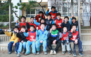 대구FC 이준희, 이광진 선수가 23일 동평초교를 찾아 학생들을 대상으로 