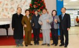 경산삼성병원 사태가 옛 경상병원 노조원들의 출근투쟁 565일째인 9일 극적으로 타결됐다. 중재를 맡았던 종교 지도자들과 경산시의원, 노조 및 병원측 관계자들이 손을 맞잡았다.