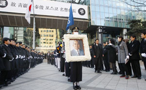 포스코 떠나는 