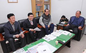 29일 오후 대구 북구 대현동주민센터에서 