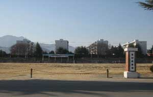 한국산업단지공단 대경권본부가 현대화사업을 추진한다며 공단운동장을 폐쇄하면서 시민들이 큰 불편을 겪고 있다. 구미