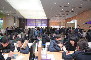 이달 10일부터 분양에 들어간 대구 북구 칠성동 오페라 코오롱 하늘채 단지 청약 경쟁률이 4대 1을 넘어섰다. 오페라 코오롱 하늘채 제공
