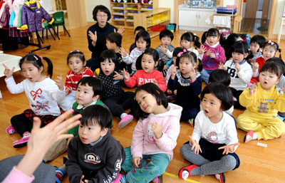 정부의 보육료 지원 정책을 두고 형평성과 적절성 논란이 제기되고 있다. 사진은 기사의 특정사실과 관련이 없음. 매일신문 자료사진