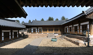 지난 2001년 두들마을 이문열 생가 인근에 들어선 광산문학연구소. 문학강연, 세미나 등 문화공간으로 활용되고 있다.