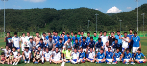 청축회는 작년 7월 가창축구장에서 모교 축구부 후배들과 친선 경기를 가졌다.