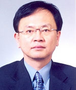 이기광 수석부장판사