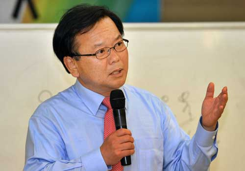 김부겸 민주통합당 전 최고위원이 22일 대구테크노파크 대회의실에서 