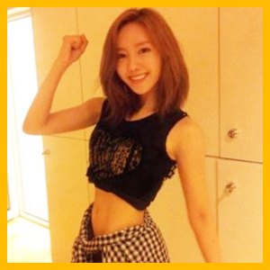 효민 개미허리 