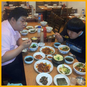 아빠와 아들 회의 인증샷 회의 하다 