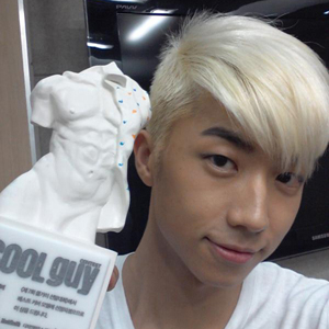 우영 백발 변신 성공! 