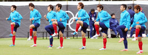 4일 영국과의 8강전을 앞둔 한국축구대표팀 선수들이 영국 카디프의 카디프 유니버시티축구 훈련장에서 훈련을하고 있다. 연합뉴스