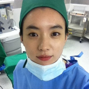 한효주 수술복 셀카 
