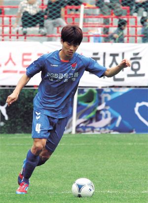 대구FC 중앙 수비수 김기희는 