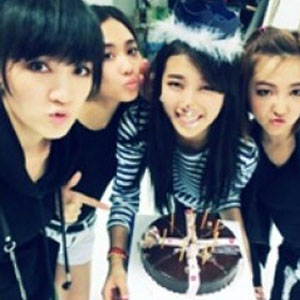 수지 생일파티 