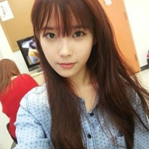 아이유 셀카 