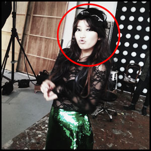 수지 시스루 패션 