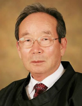 천도교 제55대 교령에 선출된 박남수 신임 교령.
