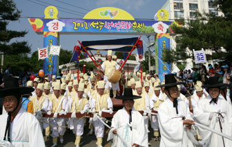 지난해 열린 성주 생명문화축제에서 심산 김창숙 선생의 유림장을 재현한 모습. 성주시 제공