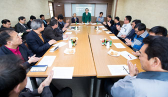 남유진 구미시장이 구미 1국가산업단지 내 옛 ㈜대우일렉트로닉스 부지에 조성 중인 산